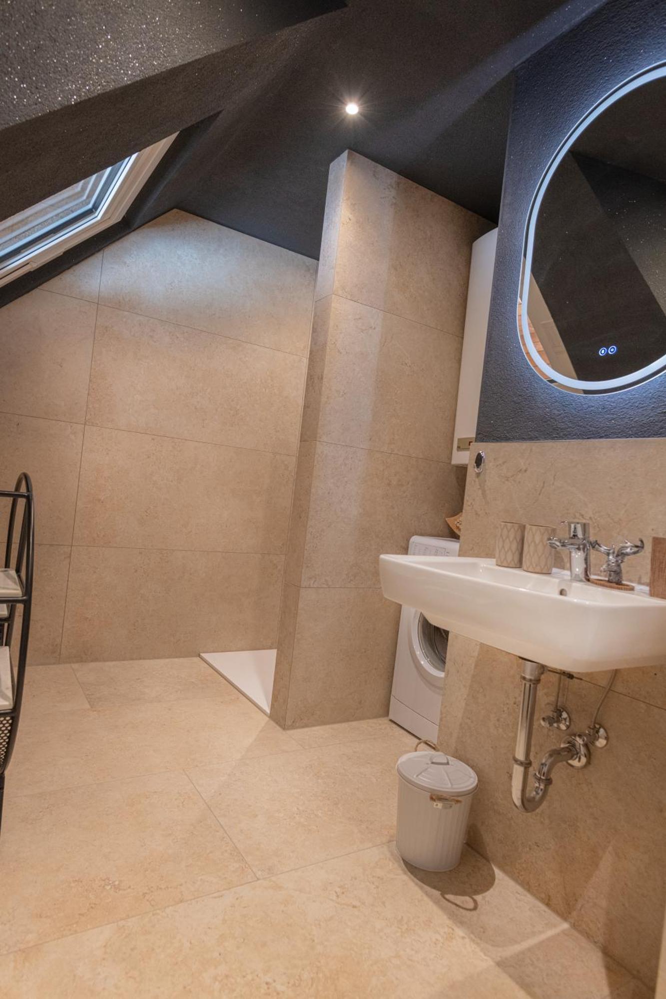 Deluxe Apartement Tirol Landeck Eksteriør bilde